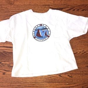 BRANDY MELLVILLE- NEWPORT BEACH CROP TOP